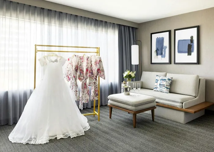 Courtyard By Marriott Los Angeles Woodland Hills